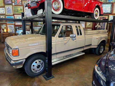 Used 1990 Ford F350 2WD SuperCab DRW image 1