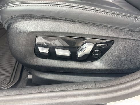 Certified 2023 BMW M550i xDrive w/ Executive Package image 20