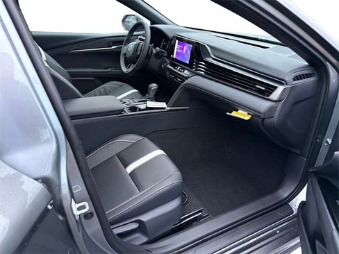 New 2026 Toyota Camry SE image 11