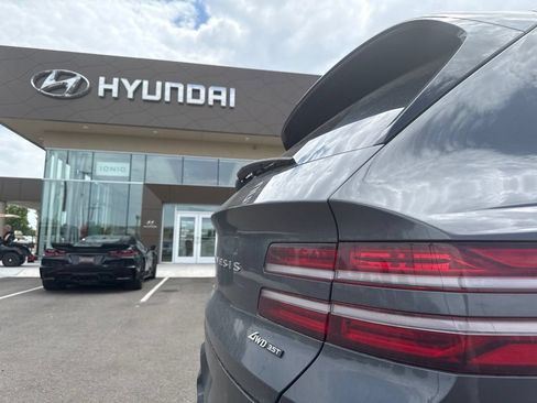 Used 2021 Genesis GV80 3.5T w/ Advanced Package 06 AWD/4WD image 6