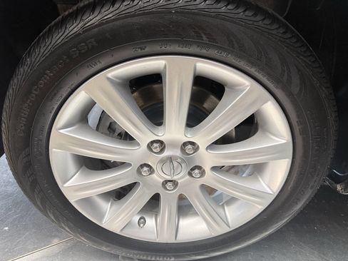 Used 2013 Chrysler 200 Touring image 25