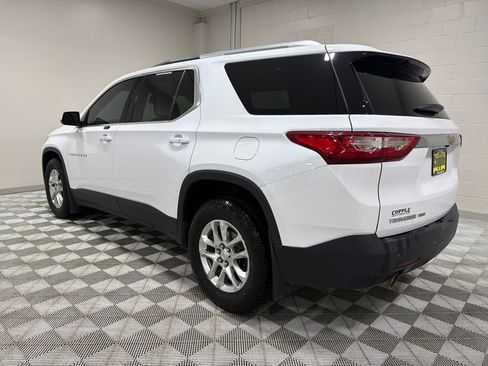 Used 2018 Chevrolet Traverse LT image 11