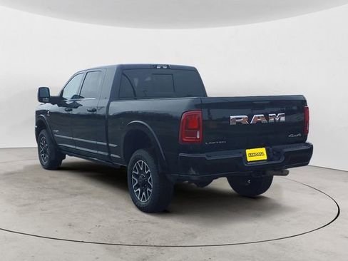 Used 2025 RAM 2500 Limited AWD/4WD image 3