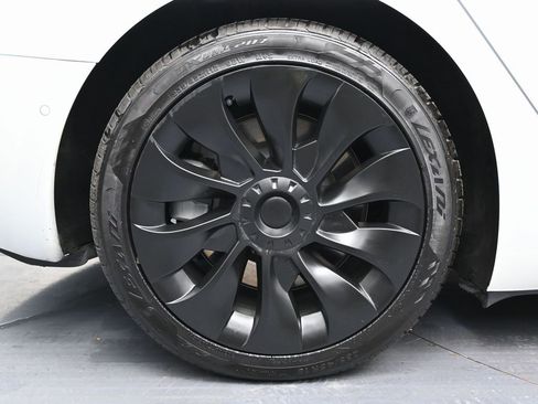 Used 2022 Tesla Model 3 Long Range image 12