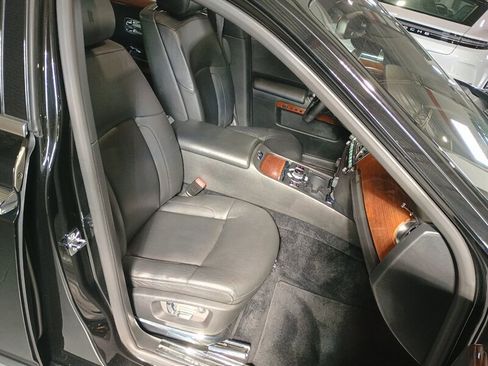 Used 2010 Rolls-Royce Ghost RWD image 32