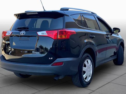 Used 2015 Toyota RAV4 LE FWD image 13