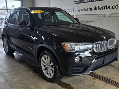 Used 2017 BMW X3 xDrive28i image 9
