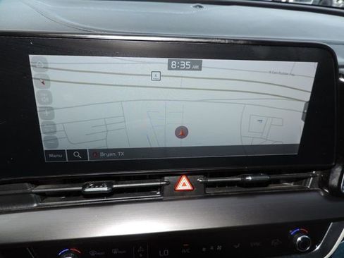 Used 2024 Kia Sportage EX image 23