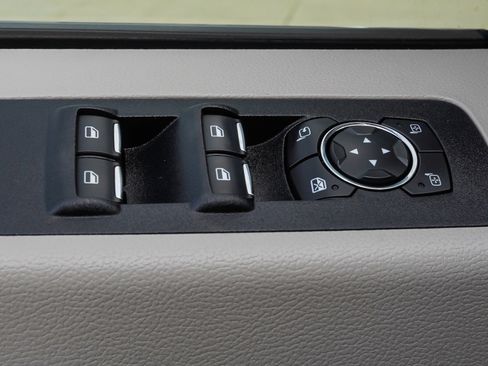 Used 2019 Ford F150 Limited image 20