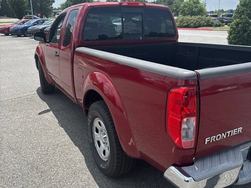 Used 2009 Nissan Frontier SE w/ Power Pkg RWD image 3