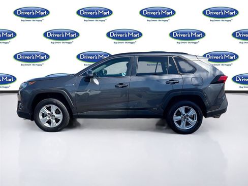 Used 2019 Toyota RAV4 LE image 5