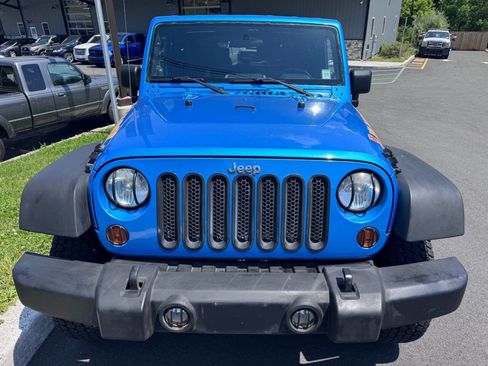 Used 2010 Jeep Wrangler Sport AWD/4WD image 6