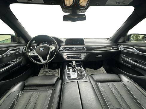 Used 2017 BMW 750i xDrive AWD/4WD image 35