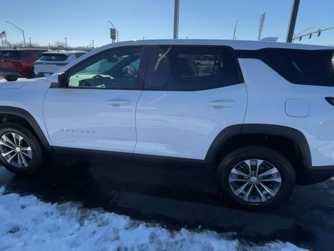 New 2026 Chevrolet Equinox LT w/ LPO, Floor Liner Package image 7