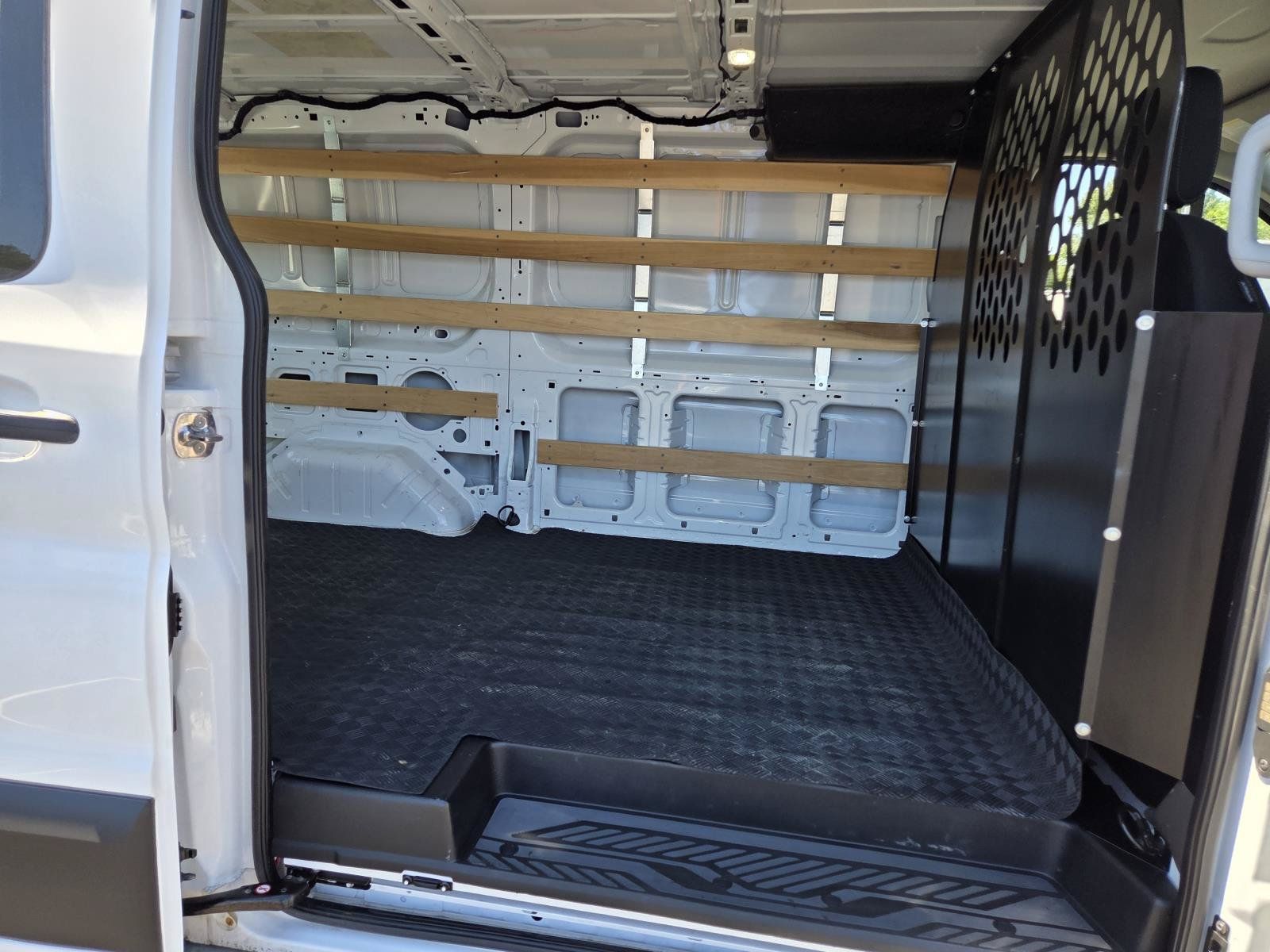 Used 2025 Ford Transit 250 Low Roof w/ Exterior Upgrade Package RWD image 15