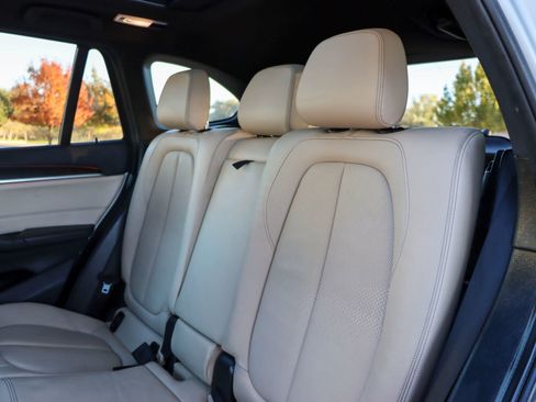 Used 2017 BMW X1 xDrive28i image 17