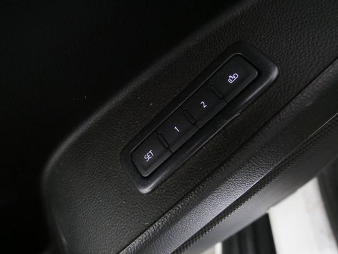 Used 2020 GMC Yukon SLT AWD/4WD image 15