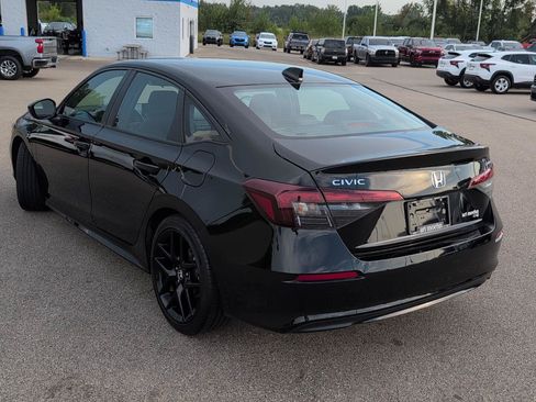 Used 2025 Honda Civic Sport image 3