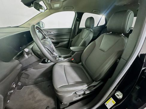 Used 2025 Buick Encore GX Preferred image 13