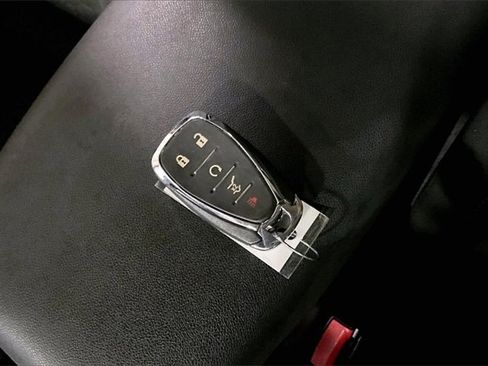 Used 2020 Chevrolet Equinox LT image 30