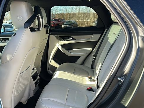 Used 2025 Jaguar F-PACE R-Dynamic S image 21