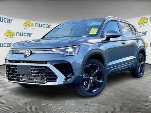 New 2026 Volkswagen Taos SEL image 4