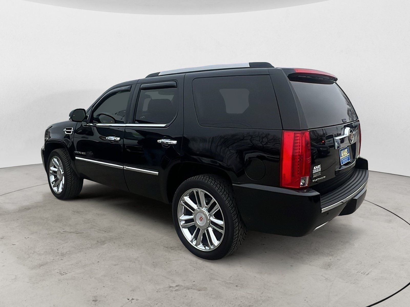 Used 2012 Cadillac Escalade Platinum AWD/4WD image 4