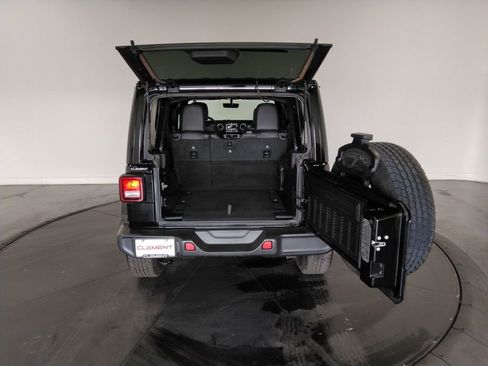 Used 2021 Jeep Wrangler Unlimited Sahara w/ Uconnect 4C Nav & Sound Group image 11