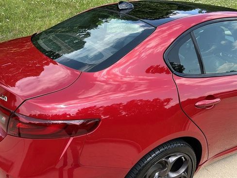 Used 2019 Alfa Romeo Giulia Ti Sport w/ Quick Order Package 22S Sport AWD/4WD image 6
