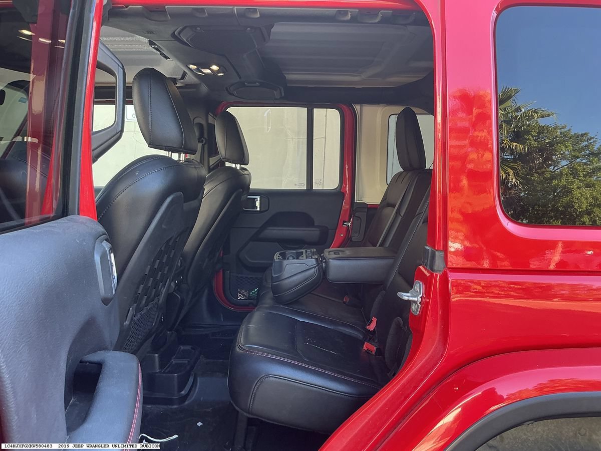 Used 2019 Jeep Wrangler Unlimited Rubicon AWD/4WD image 9