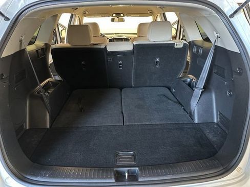 Used 2017 Kia Sorento LX image 24