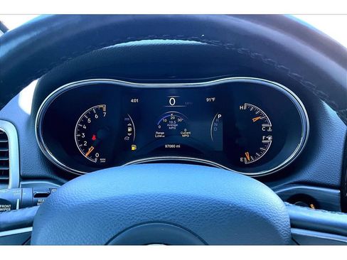Used 2021 Jeep Grand Cherokee Limited w/ Sun & Sound Group AWD/4WD image 23