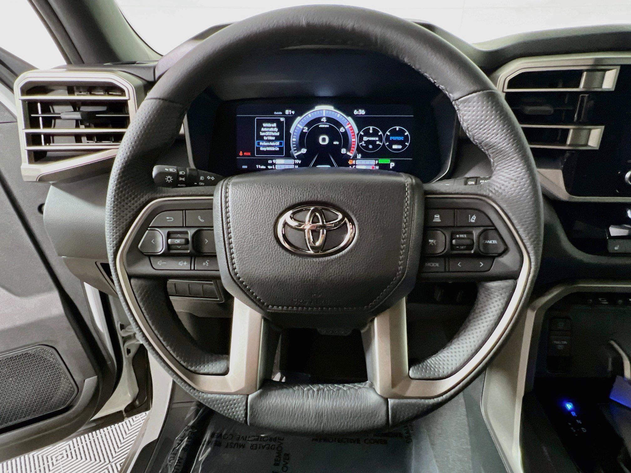 Used 2025 Toyota Sequoia SR5 AWD/4WD image 18