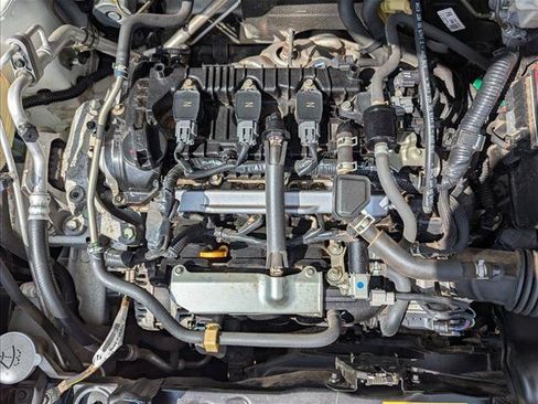 Used 2021 Nissan Kicks S FWD image 20