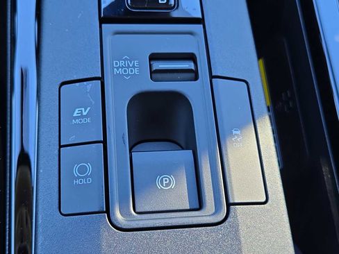 New 2026 Toyota Prius XLE image 26