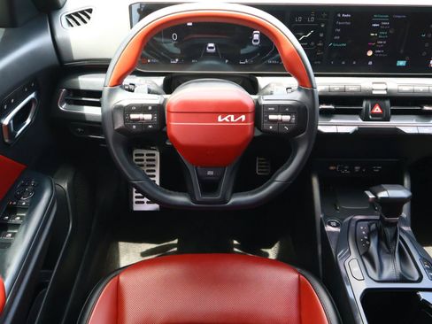 Used 2025 Kia K4 GT-Line Turbo FWD image 9