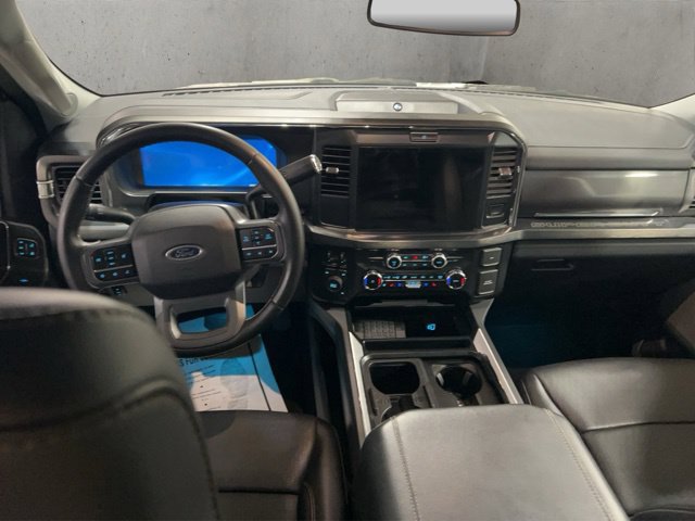 Used 2025 Ford F350 Lariat AWD/4WD image 2