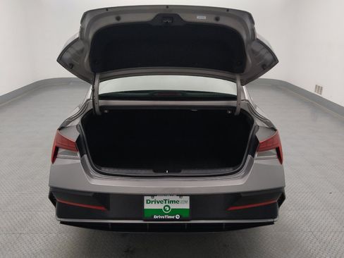 Used 2025 Hyundai Elantra Limited FWD image 29