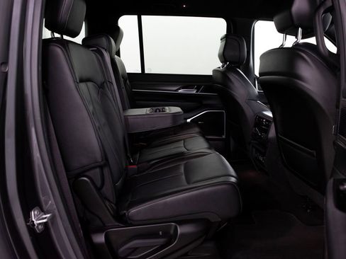 Used 2024 Jeep Wagoneer L Series III w/ Flexible Seating Group image 24