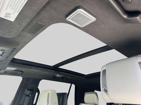 Used 2025 Cadillac Escalade Sport Platinum w/ LPO, Floor Liner Package image 20