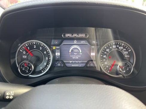 Used 2022 RAM 1500 Laramie AWD/4WD image 15