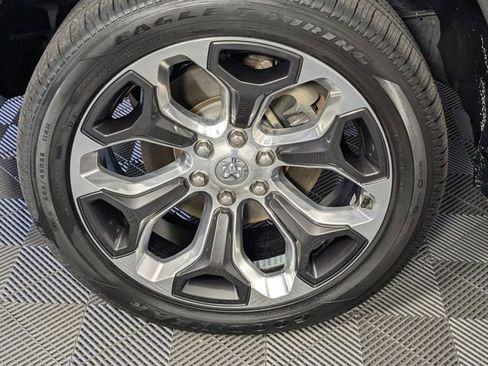 Used 2022 RAM 1500 Limited AWD/4WD image 8