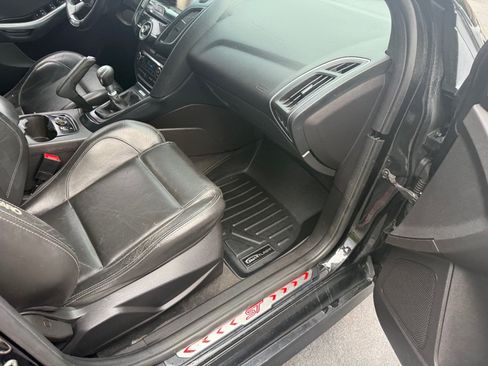 Used 2014 Ford Focus ST w/ Equipment Group 202A FWD image 44