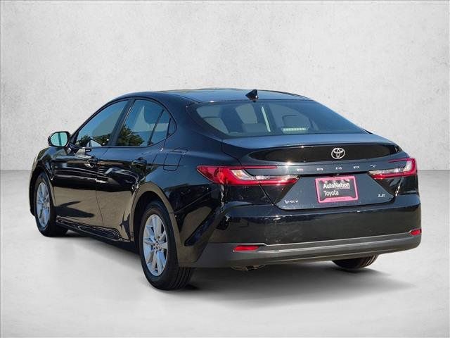 Used 2025 Toyota Camry LE FWD image 8
