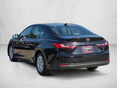 Used 2025 Toyota Camry LE FWD image 8