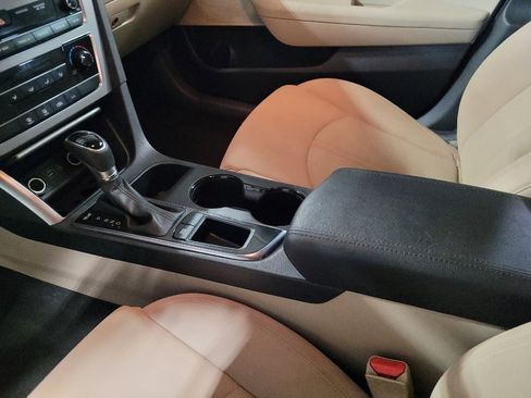 Used 2017 Hyundai Sonata SE FWD image 26