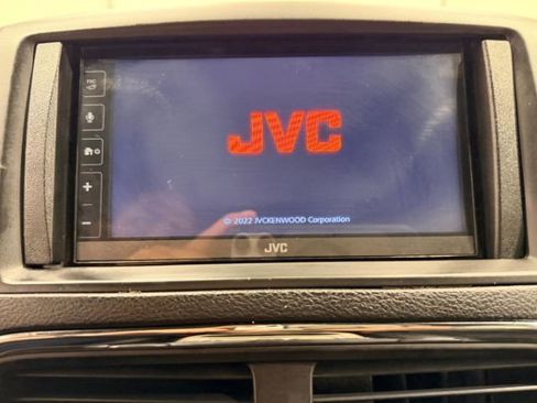 Used 2017 Dodge Grand Caravan SXT image 27