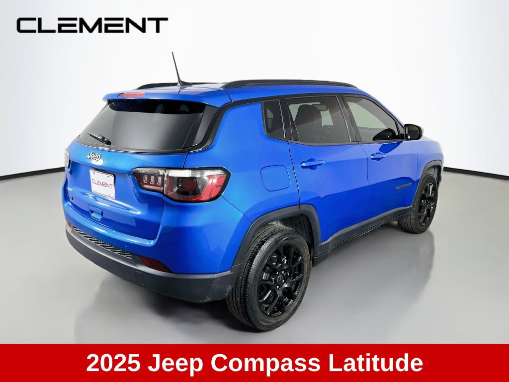 Used 2025 Jeep Compass Latitude w/ Altitude Special Edition AWD/4WD image 5