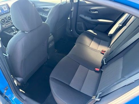 Used 2022 Nissan Sentra SV FWD image 16