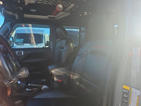 Used 2020 Jeep Gladiator Rubicon image 36